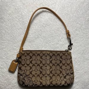 Coach to go wallet